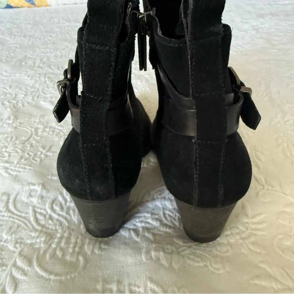 Ivanka Trump Black Folli Suede Ankle Boots Block Heel. Size 8